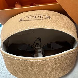 Brand new Tod’s leather trimmed sunglasses